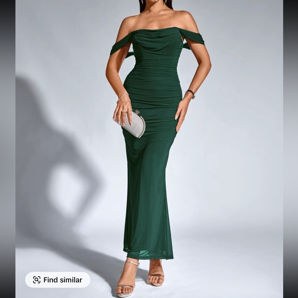 Elegant Green Off-Shoulder Dress